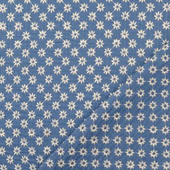 Double Gauze in Jeansblau mit Blumenstickerei